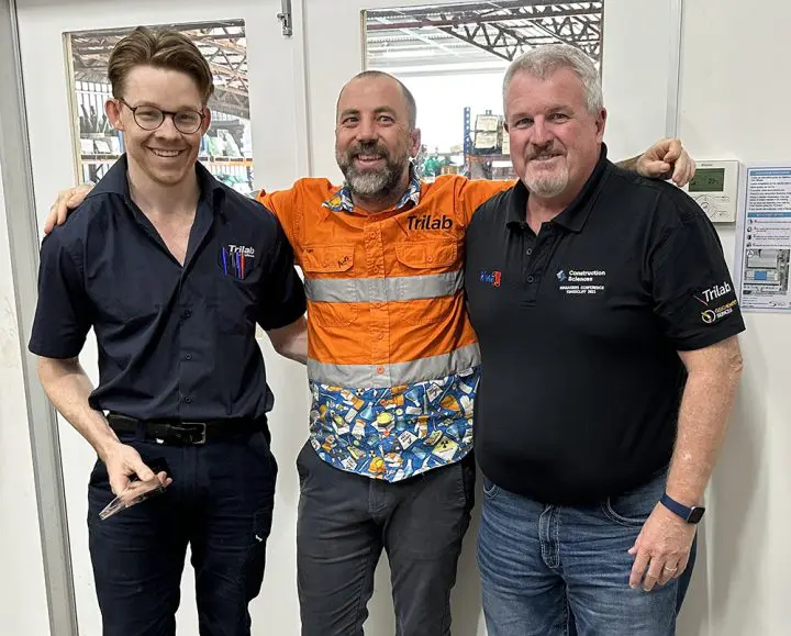 Wade Els (left) accepting his Golden Shovel Award from General Manager Darren Rokesky (right) and Lab Manager Joshua Rodriguez Rasmussen (centre).